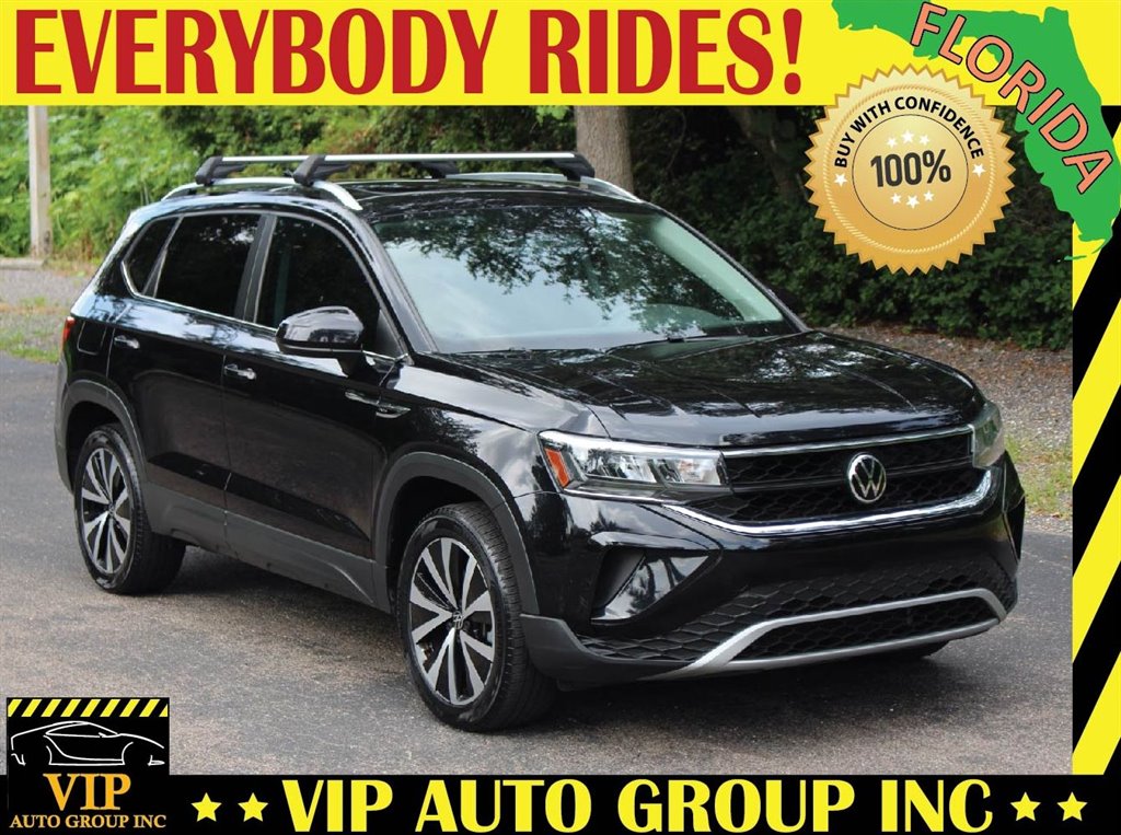 2022 Volkswagen Taos SE's photo