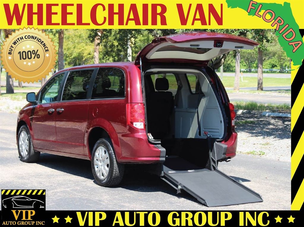 2019 Dodge Grand Caravan SE's photo