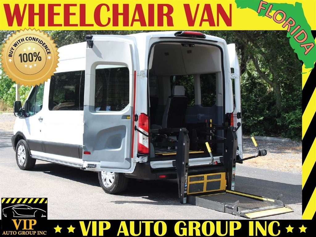 2018 Ford Transit Wagon XL's photo