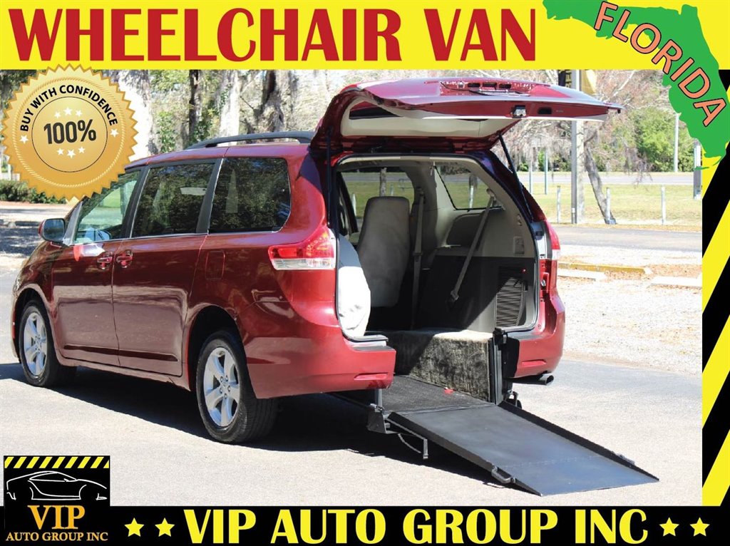 2013 Toyota Sienna LE